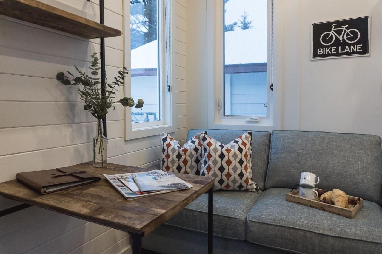 Tiny Homes By Snow Valley Lodging Fernie Eksteriør billede