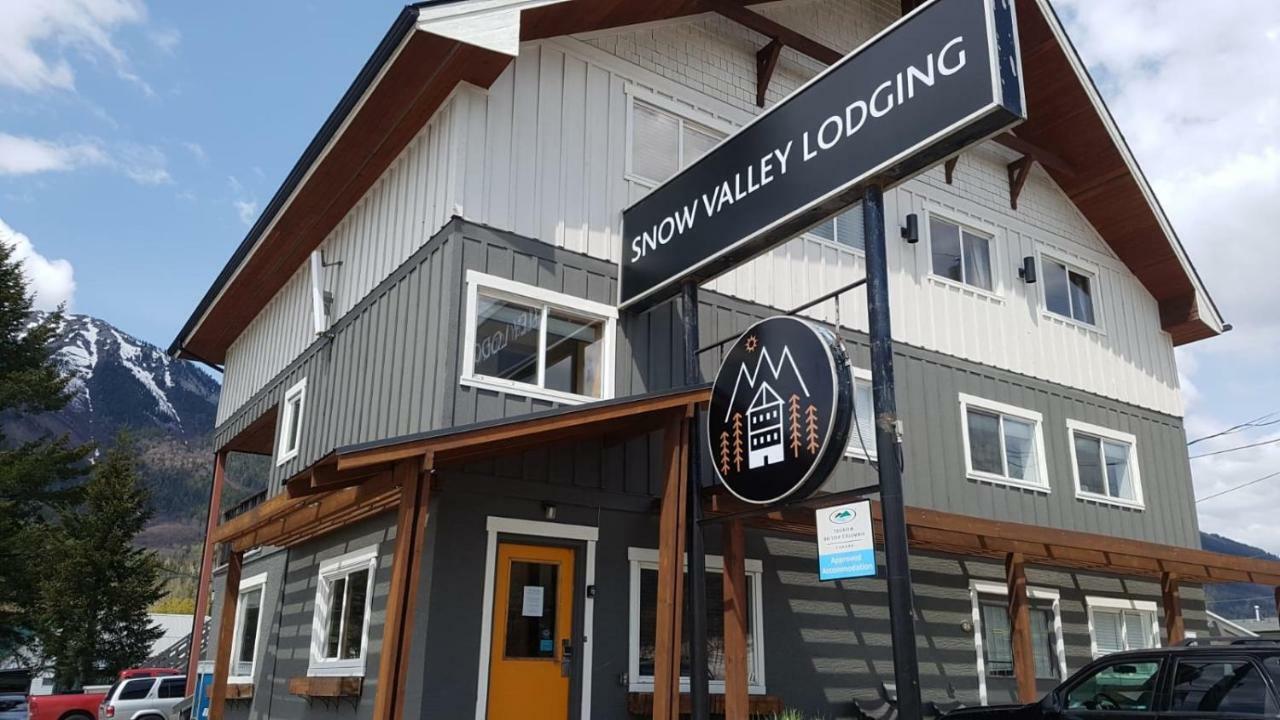 Tiny Homes By Snow Valley Lodging Fernie Eksteriør billede
